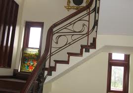 Cầu Thang gỗ Mã 10